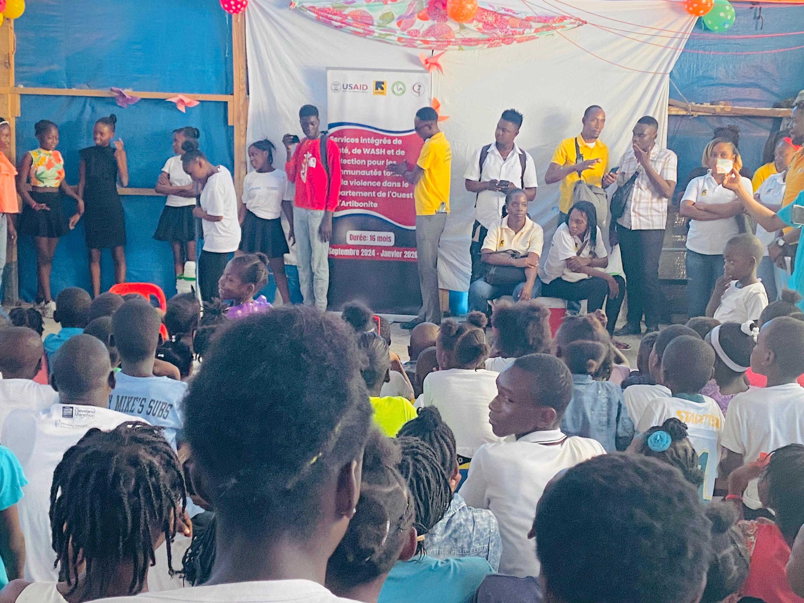 FADHRIS OFFRE UNE JOURNÉE DE JOIE ET DE SOINS AUX ENFANTS DÉPLACÉS EN HAÏTI
