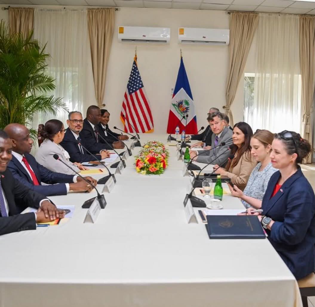 WASHINGTON AFFICHE SON SOUTIEN AU PREMIER MINISTRE ALIX DIDIER FILS-AIMÉ ET MISE SUR LUI POUR STABILISER HAÏTI